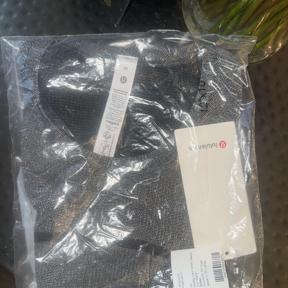 lululemon athletica Charcoal women’s top